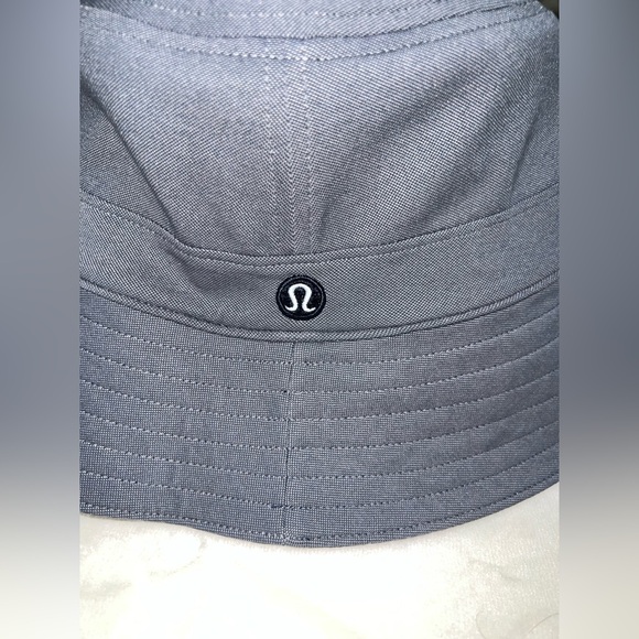 Lululemon Reversible Bucket Hat Blue/Pattern | L/XL | NWT - Picture 10 of 11